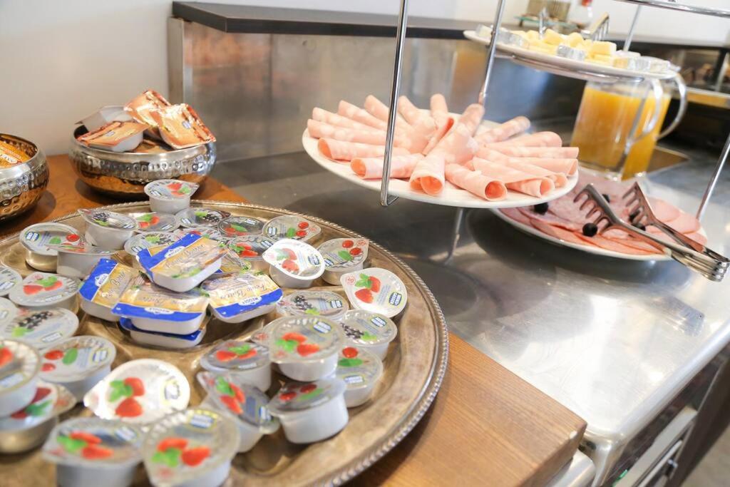 Budget Dbl Studio Free Breakfast Ljubljana Eksteriør billede